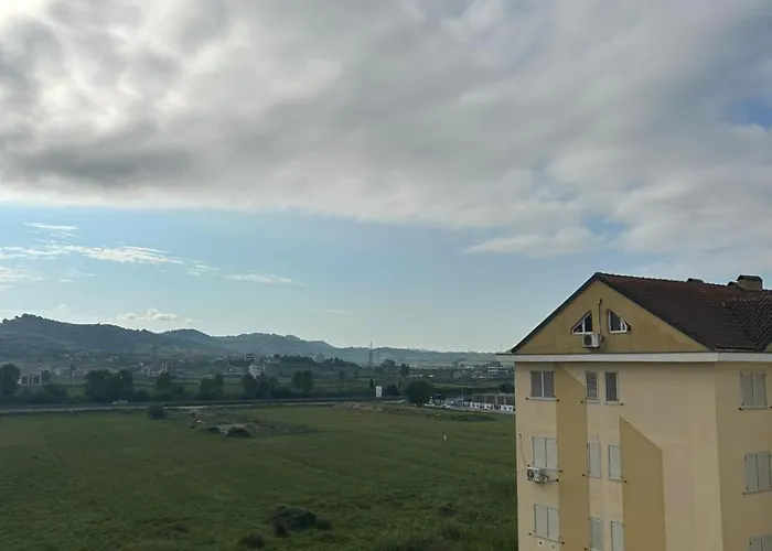 Kristal Apartmán Golem (Tirana)